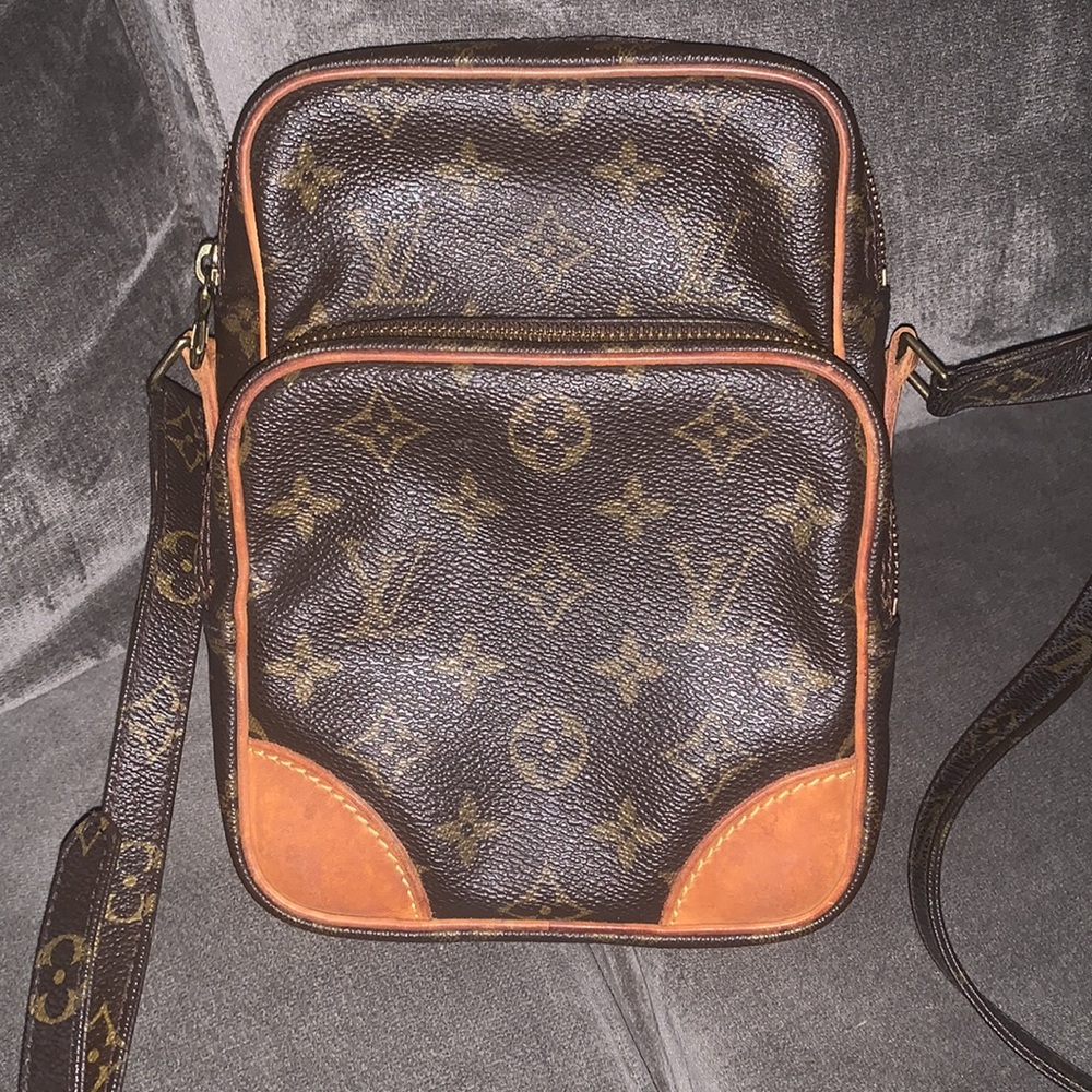 Auth Louis Vuitton Amazon PM Crossbody Bag